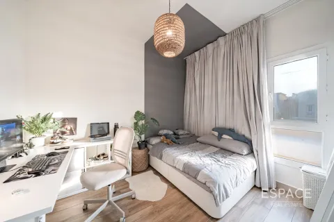 Villa in The Springs, Dubai 3 bedrooms, 209 sq.m. № 61543 - photo 16