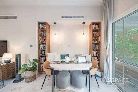 Villa in The Springs, Dubai 3 bedrooms, 209 sq.m. № 61543 - photo 6