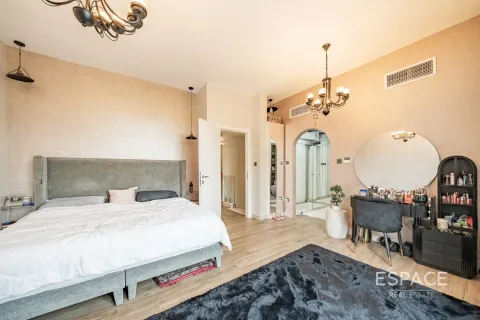 Villa in The Springs, Dubai 3 bedrooms, 209 sq.m. № 61543 - photo 13