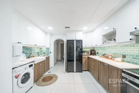 Villa in The Springs, Dubai 3 bedrooms, 209 sq.m. № 61543 - photo 4