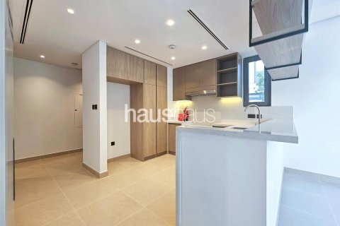 Villa in Aura, Tilal Al Ghaf, Dubai 5 bedrooms, 317 sq.m. № 44095 - photo 8