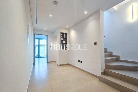 Villa in Aura, Tilal Al Ghaf, Dubai 5 bedrooms, 317 sq.m. № 44095 - photo 22