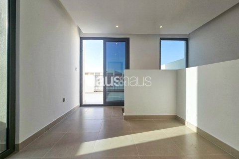 Villa in Aura, Tilal Al Ghaf, Dubai 5 bedrooms, 317 sq.m. № 44095 - photo 24