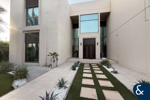 Villa in Meydan, Dubai 5 bedrooms, 701 sq.m. № 74681 - photo 1