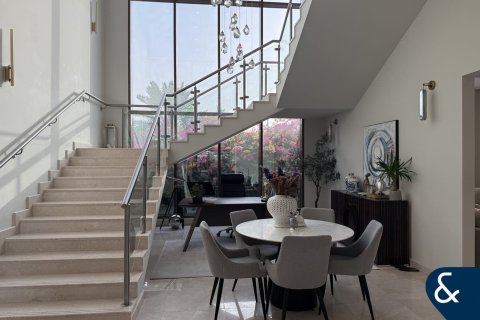 Villa in Meydan, Dubai 5 bedrooms, 701 sq.m. № 74681 - photo 5