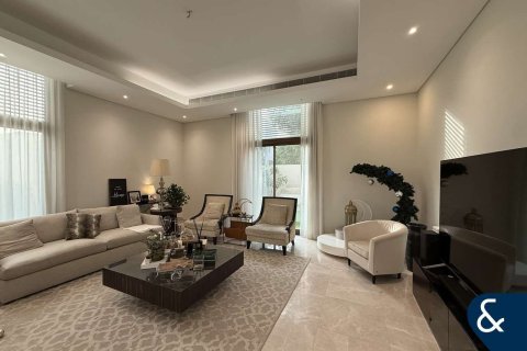 Villa in Meydan, Dubai 5 bedrooms, 701 sq.m. № 74681 - photo 4
