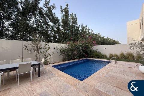 Villa in Meydan, Dubai 5 bedrooms, 701 sq.m. № 74681 - photo 8