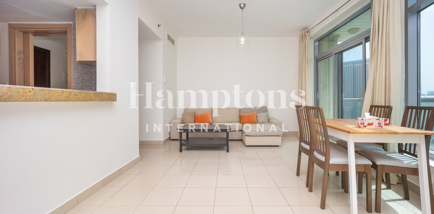 Apartment in The Address Dubai Marina, Dubai Marina, Dubai 2 bedrooms, 120.96 sq.m. № 64611