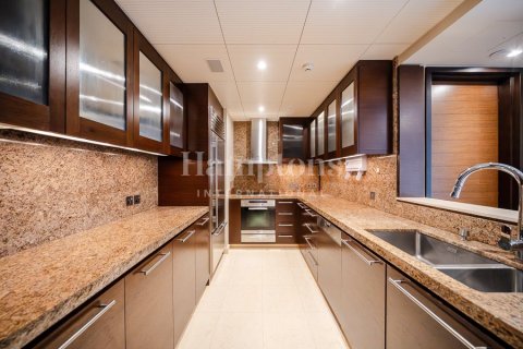 Apartamento en Burj Khalifa, Dubai, 1 dormitorio, 101.81982994 m², № 64615 - foto 1