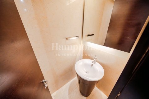 Apartamento en Burj Khalifa, Dubai, 1 dormitorio, 101.81982994 m², № 64615 - foto 12