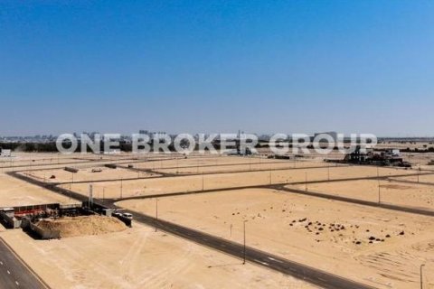 Terreno en Nad Al Sheba Gardens, Dubai, 930.2 m², № 334 - foto 4