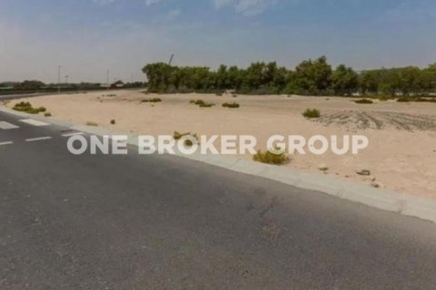 Terreno en Nad Al Sheba Gardens, Dubai, 930.2 m², № 334 - foto 2