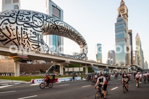 Купить здание в Sheikh Zayed Road, Дубай: 3390.9м², № 336 - фото 1