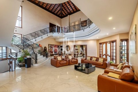 Купить виллу в Аль-Джафилие, Дубай: 5 спален, 984м², № 20174 - фото 4