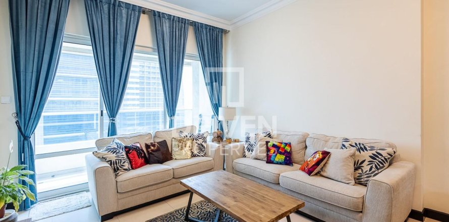 شقة في Lake Elucio, أبراج بحيرة جميرا, دبي 1غرف نوم, 73 م² رقم 20168
