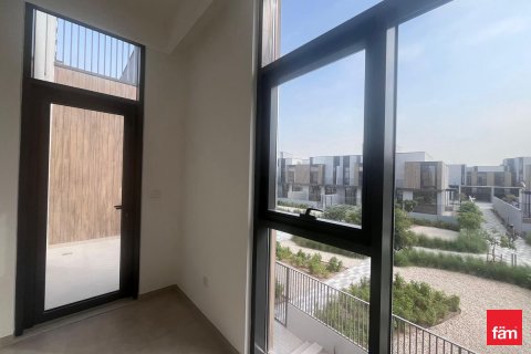 Villa à Dubai, 4 chambres, 299.7 m², № 41689 - photo 16