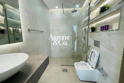 Снять в аренду квартиру в Дубай Марине, Дубай: 2 спальни, 117м², № 113073 - фото 11