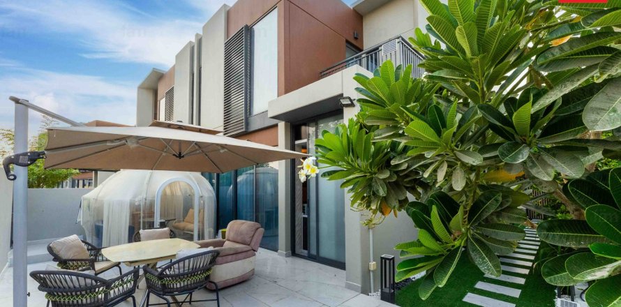 Townhouse in Dubai 4 bedrooms, 252 sq.m. № 64104