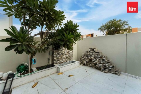 Townhouse in Dubai 4 bedrooms, 252 sq.m. № 64104 - photo 15