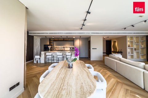 Apartment in Al Wasl, Dubai 3 bedrooms, 225.8 sq.m. № 64103 - photo 3