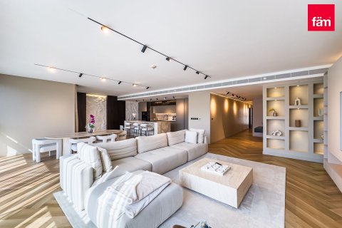 Apartment in Al Wasl, Dubai 3 bedrooms, 225.8 sq.m. № 64103 - photo 7