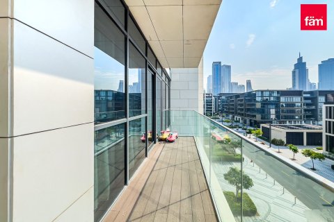 Apartment in Al Wasl, Dubai 3 bedrooms, 225.8 sq.m. № 64103 - photo 12