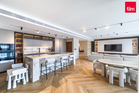 Apartment in Al Wasl, Dubai 3 bedrooms, 225.8 sq.m. № 64103 - photo 4