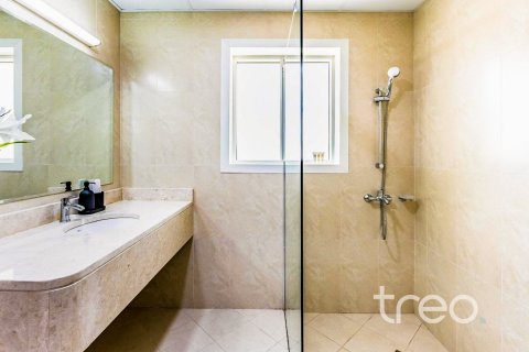 Apartamento en Dubai Sports City, Dubai, 2 dormitorios, 126.91 m², № 123678 - foto 7