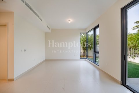 Снять в аренду виллу в Maple 1, Дубай Хилс Эстейт, Дубай: 5 спален, 254.08970500м², № 63392 - фото 7