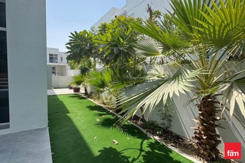 Adosado en Dubai, 3 dormitorios, 278.6 m², № 55167 - foto 8