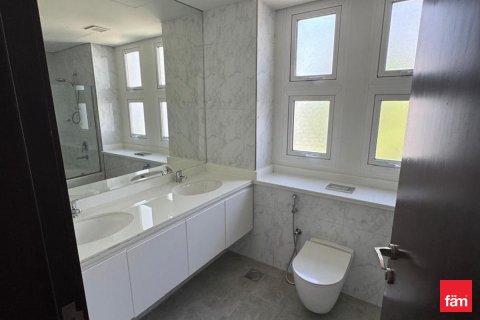Adosado en Dubai, 3 dormitorios, 278.6 m², № 55167 - foto 13