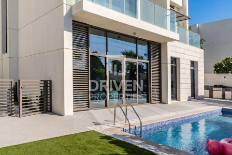 Villa in District One, Mohammed Bin Rashid City, Dubai 4 bedrooms, 569.96 sq.m. № 135970 - photo 14