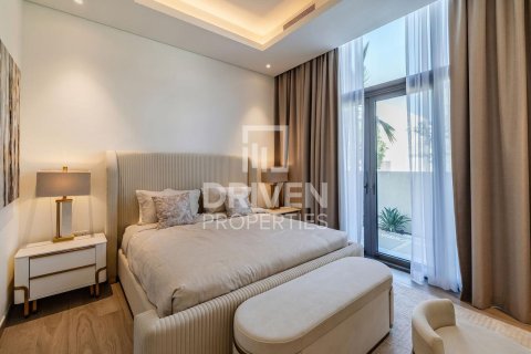 Villa in District One, Mohammed Bin Rashid City, Dubai 4 bedrooms, 569.96 sq.m. № 135970 - photo 4