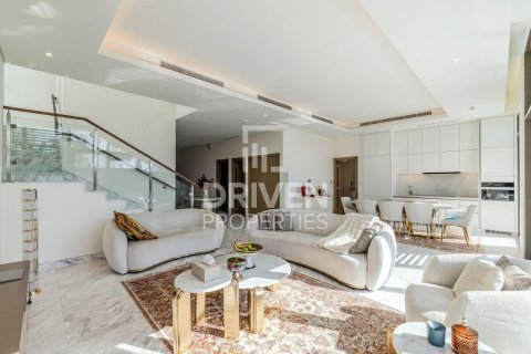 Villa in District One, Mohammed Bin Rashid City, Dubai 4 bedrooms, 569.96 sq.m. № 135970