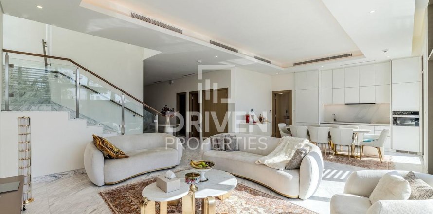 Villa in District One, Mohammed Bin Rashid City, Dubai 4 bedrooms, 569.96 sq.m. № 135970