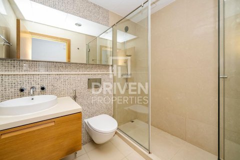 Appartement à Claren Towers, Downtown Dubai (Downtown Burj Dubai), Dubai, 2 chambres, 114 m², № 65990 - photo 12