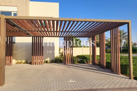 Townhouse in Dubai South (Dubai World Central), Dubai 3 bedrooms, 258.73485500 sq.m. № 16738 - photo 1