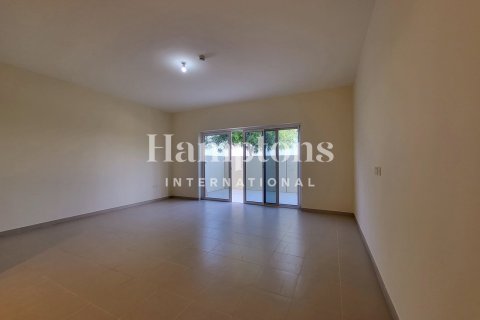 Townhouse in Dubai South (Dubai World Central), Dubai 3 bedrooms, 258.73485500 sq.m. № 16738 - photo 13