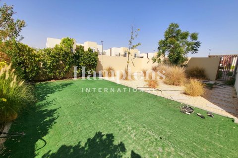 Townhouse in Dubai South (Dubai World Central), Dubai 3 bedrooms, 258.73485500 sq.m. № 16738 - photo 17