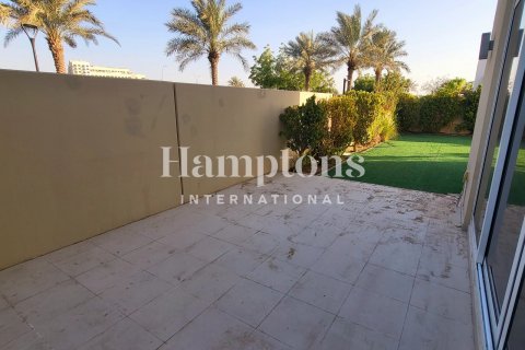 Townhouse in Dubai South (Dubai World Central), Dubai 3 bedrooms, 258.73485500 sq.m. № 16738 - photo 19