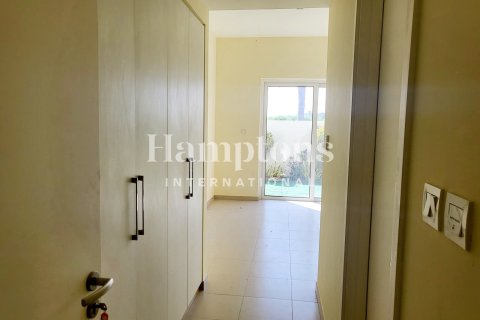 Townhouse in Dubai South (Dubai World Central), Dubai 3 bedrooms, 258.73485500 sq.m. № 16738 - photo 21