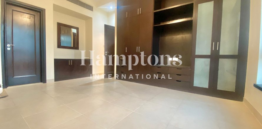 Apartment in The Views 1, The Views, Dubai 1 bedroom, 79.2463 sq.m. № 16740