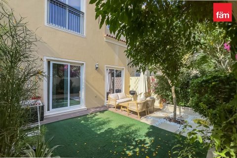 Купить таунхаус в Дубае: 2 спальни, 164.8м², № 90388 - фото 5