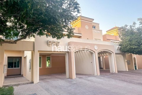 Townhouse in Dubai Sports City, Dubai 4 bedrooms, 297 sq.m. № 43347 - photo 7