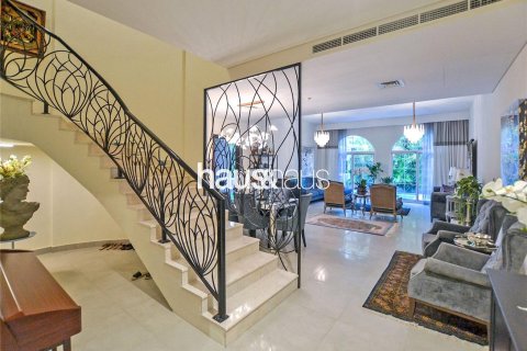 Townhouse in Motor City, Dubai 4 bedrooms, 381 sq.m. № 43350 - photo 3