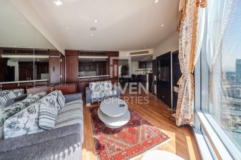Apartment in Downtown Dubai (Downtown Burj Dubai), Dubai 2 bedrooms, 159.42 sq.m. № 128507 - photo 7