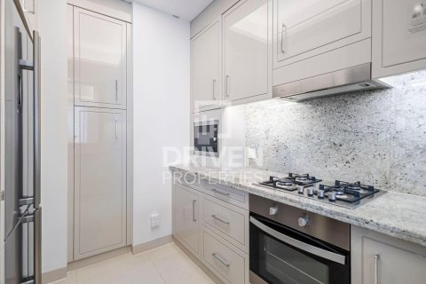 Apartment in The Address Sky View Towers, Downtown Dubai (Downtown Burj Dubai), Dubai 2 bedrooms, 157.84 sq.m. № 129334 - photo 9