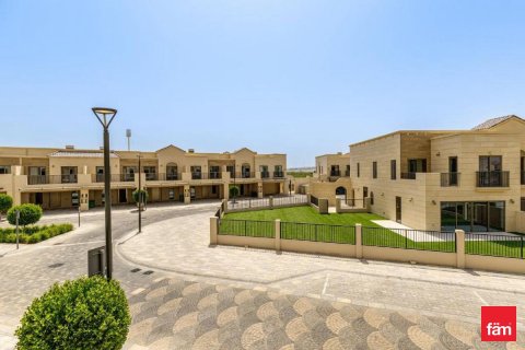 Villa in Dubai 3 bedrooms, 142.3 sq.m. № 83426 - photo 8
