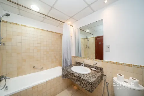 Appartement à Jumeirah Beach Residence, Dubai, 2 chambres, 118 m², № 122751 - photo 9