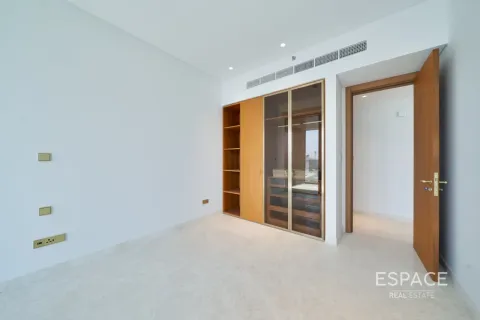 Apartment in Palm Jumeirah, Dubai 2 bedrooms, 137 sq.m. № 122752 - photo 9